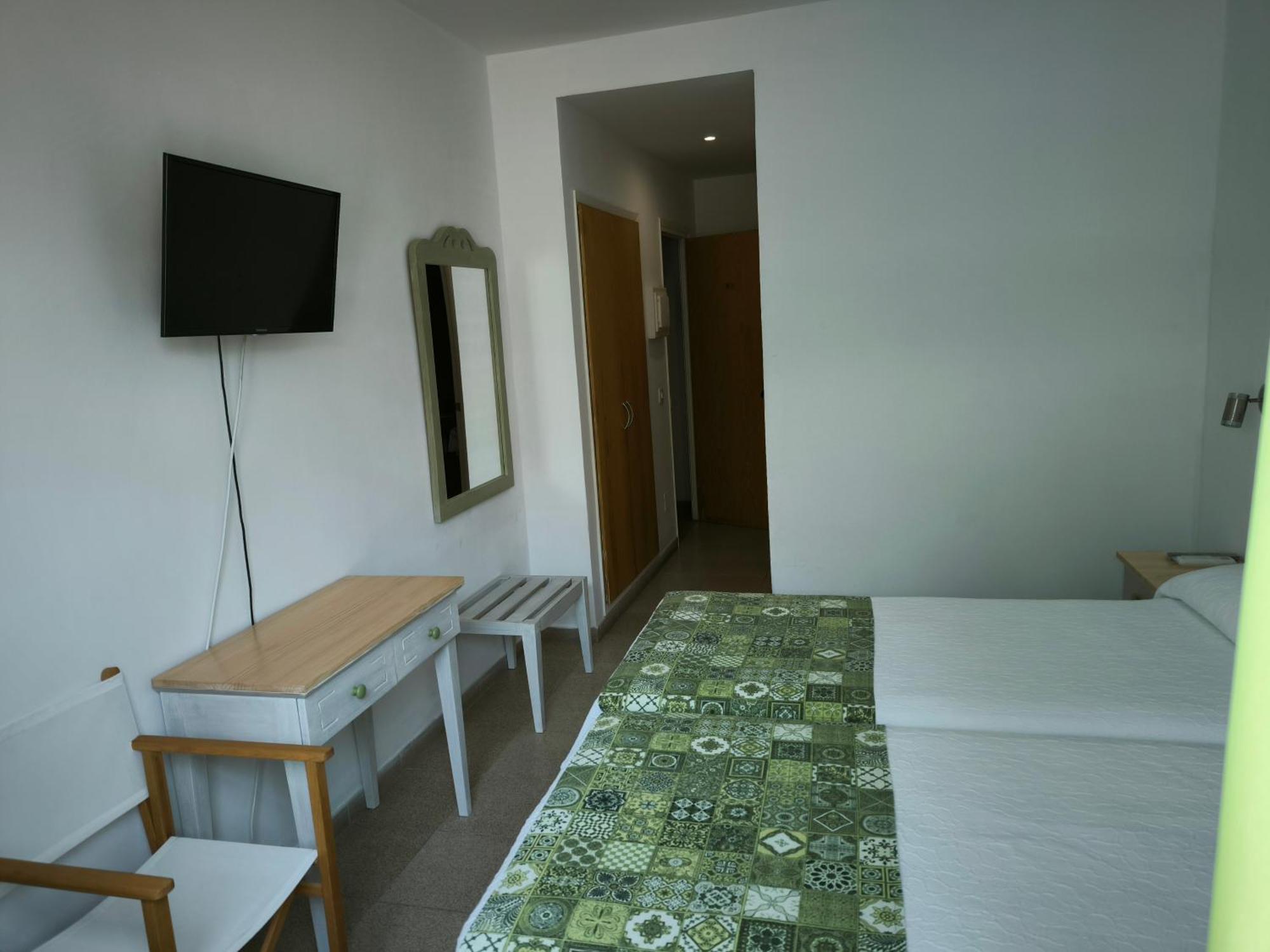 Hotel Geminis Ciutadella  Exterior photo